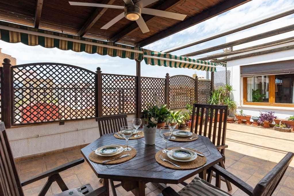 Gran Atico En El Soho De Malaga Para 7 外观 照片